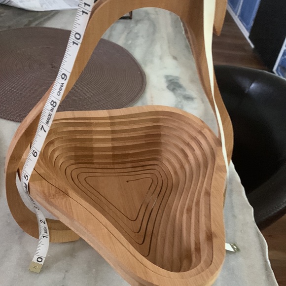 Collapsible Wooden Pear-shaped Fruit Basket - Picture 10 of 10